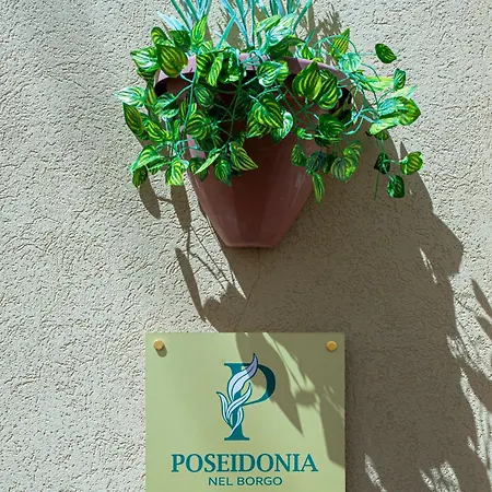 Konukevi Poseidonia Nel Borgo Pulsano